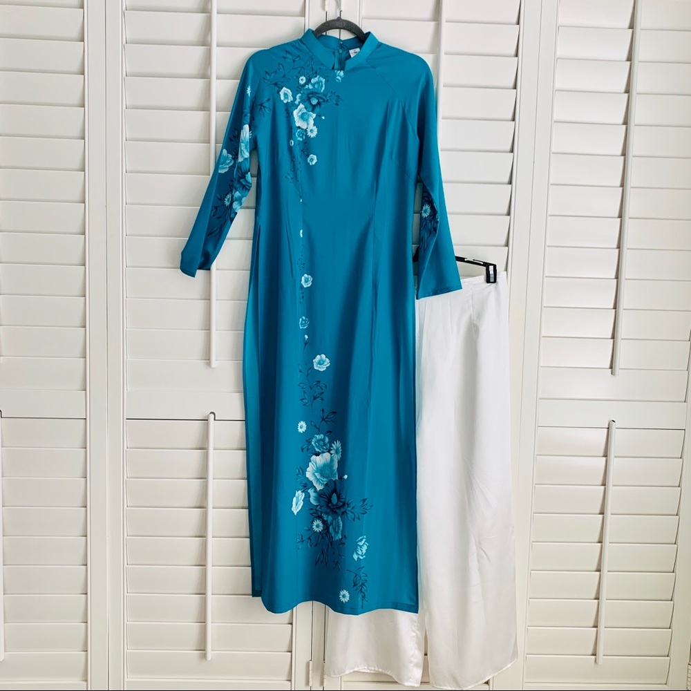 ❌SOLD❌ teal / white Aó Dài Vietnamese